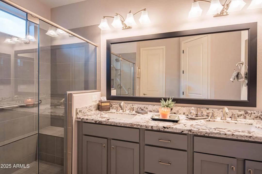 Real Estate Picture 27
