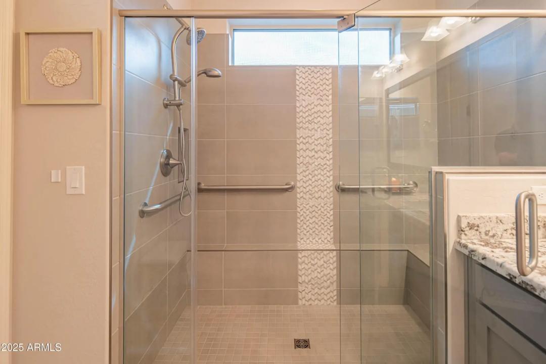 Real Estate Picture 28