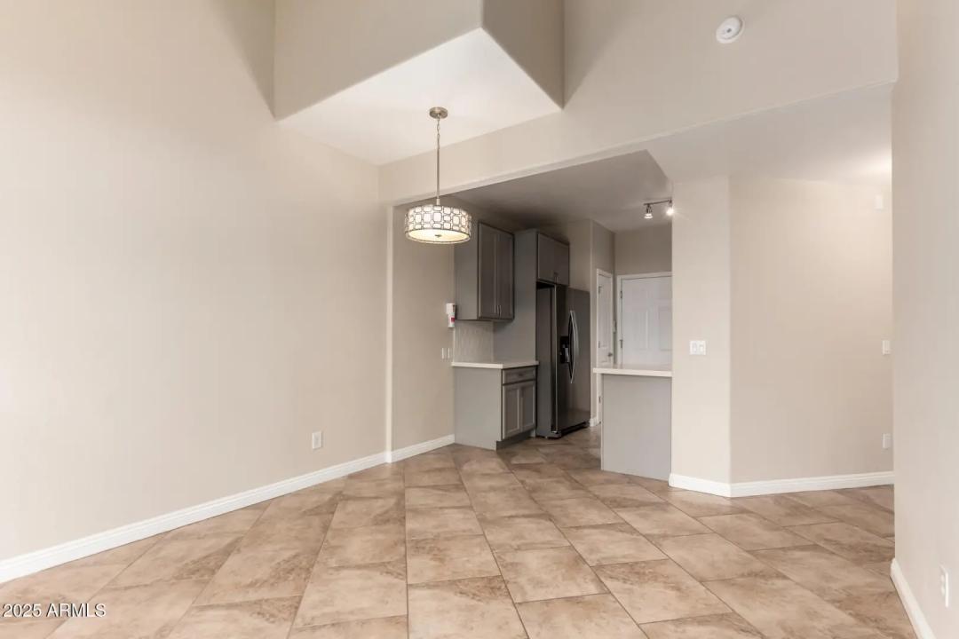 Real Estate Picture 8