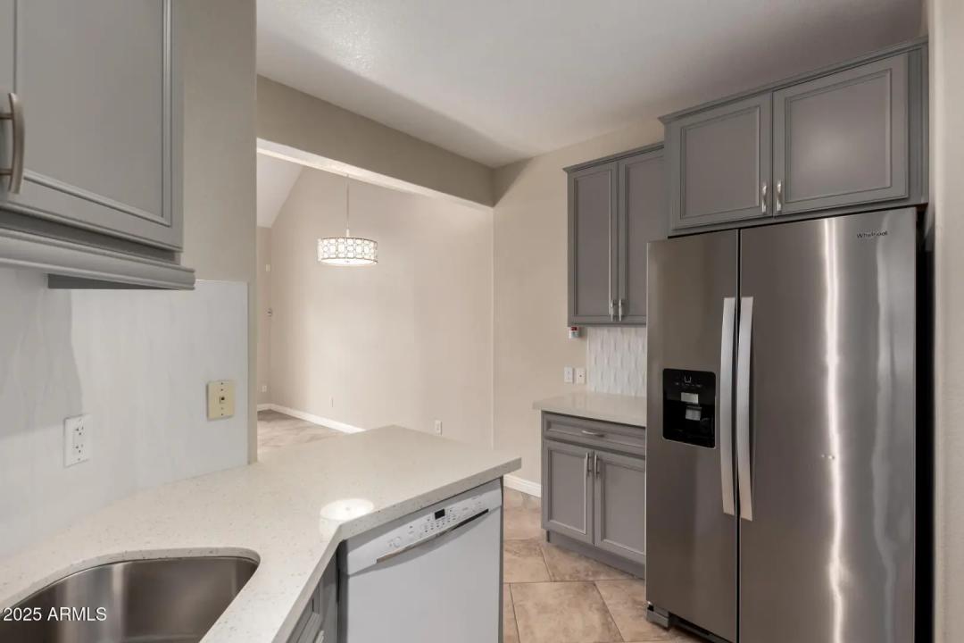Real Estate Picture 10