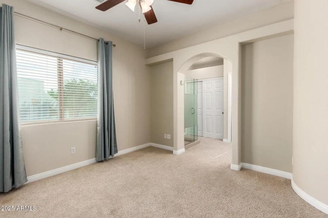 Real Estate Picture 15