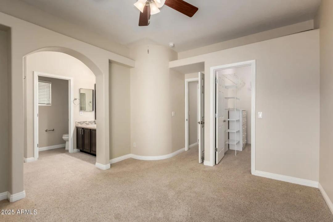 Real Estate Picture 16
