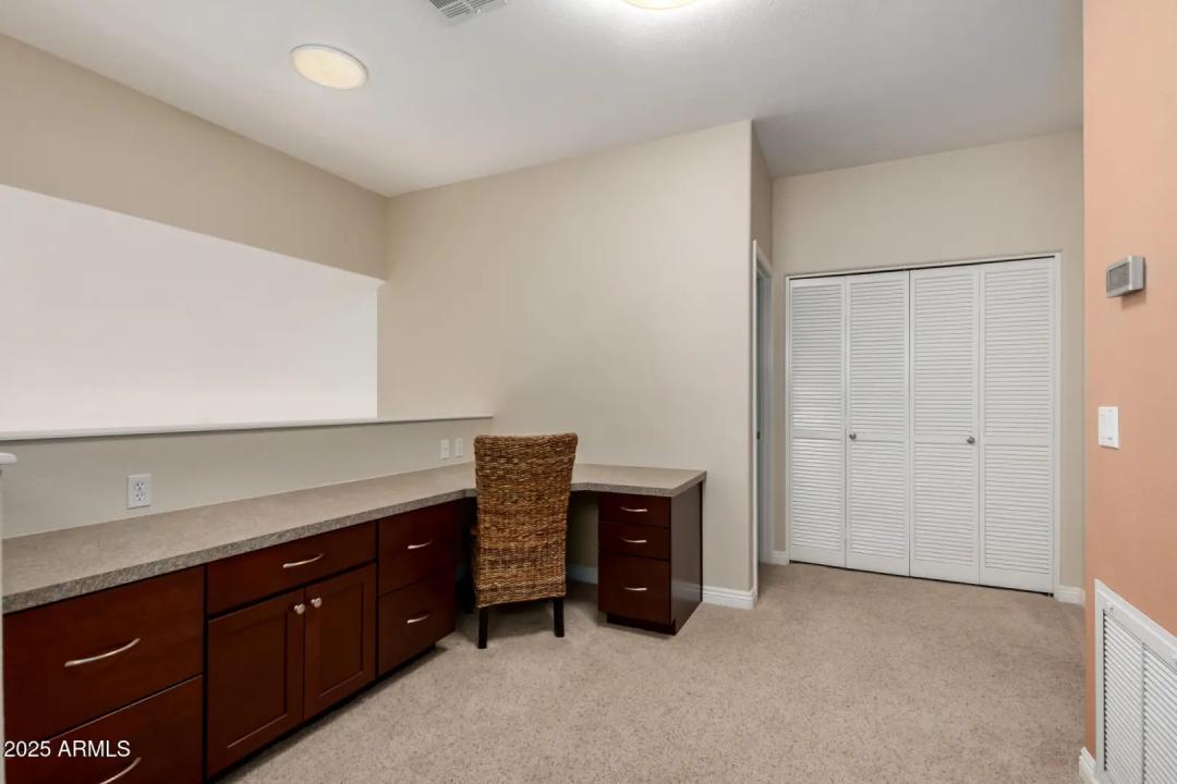 Real Estate Picture 23