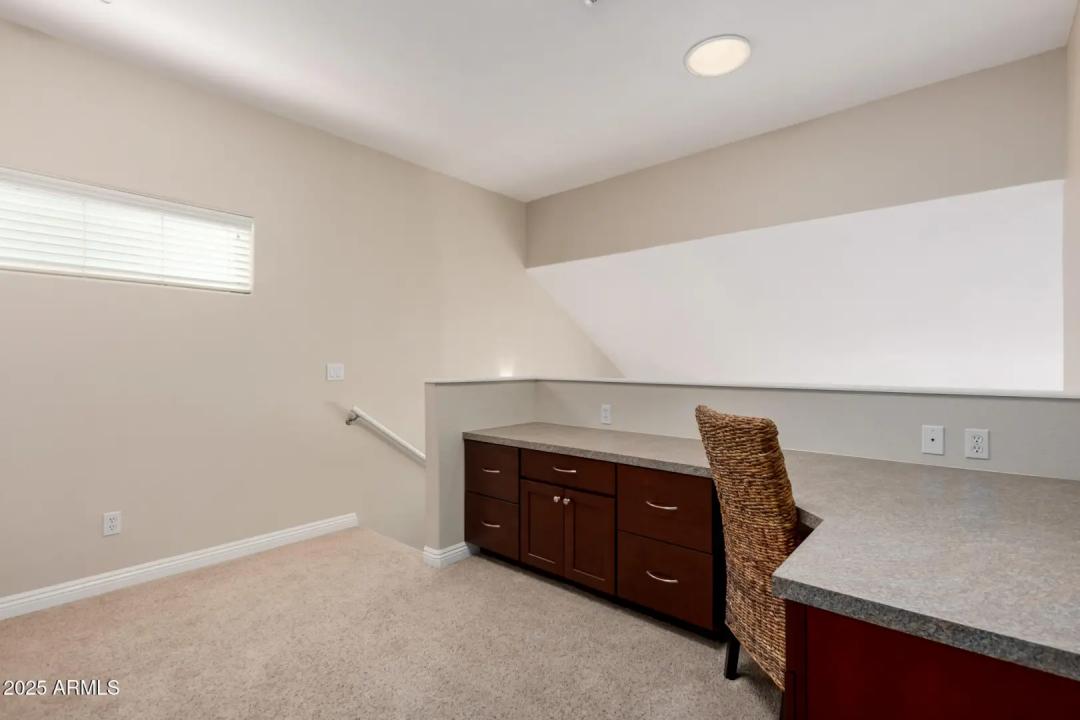 Real Estate Picture 24