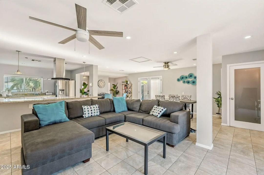 Real Estate Picture 10