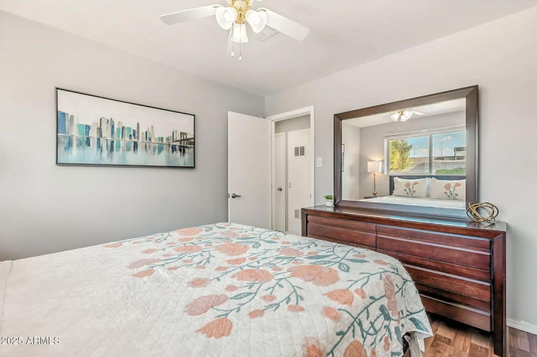 Real Estate Picture 19