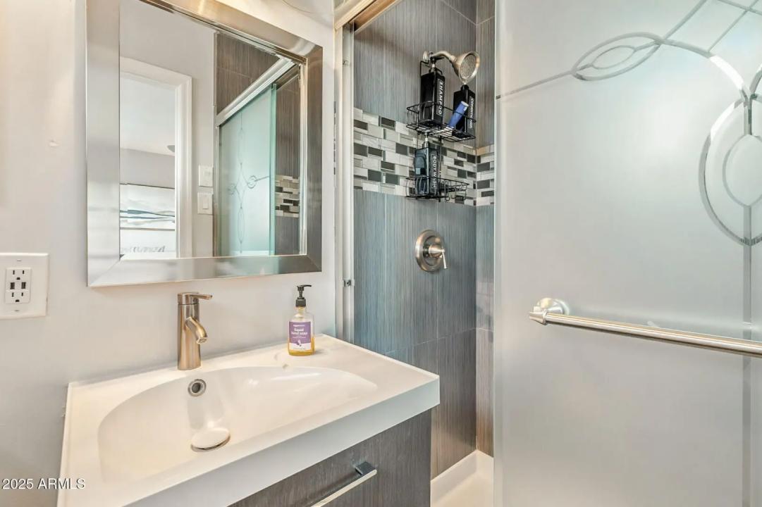 Real Estate Picture 20