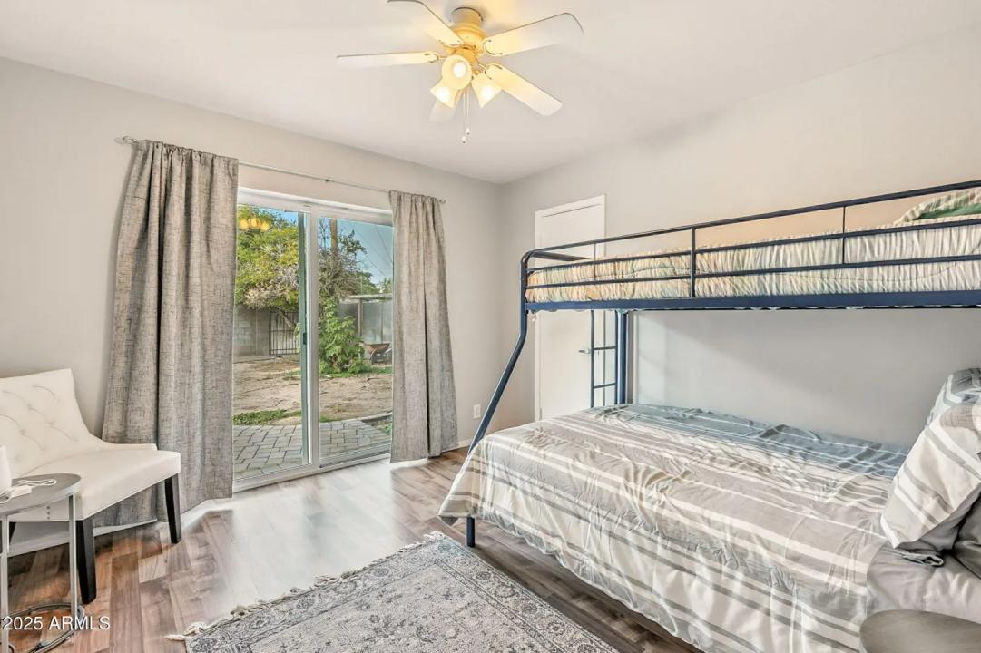 Real Estate Picture 21