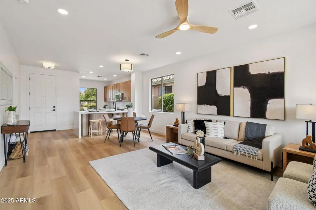Real Estate Picture 6