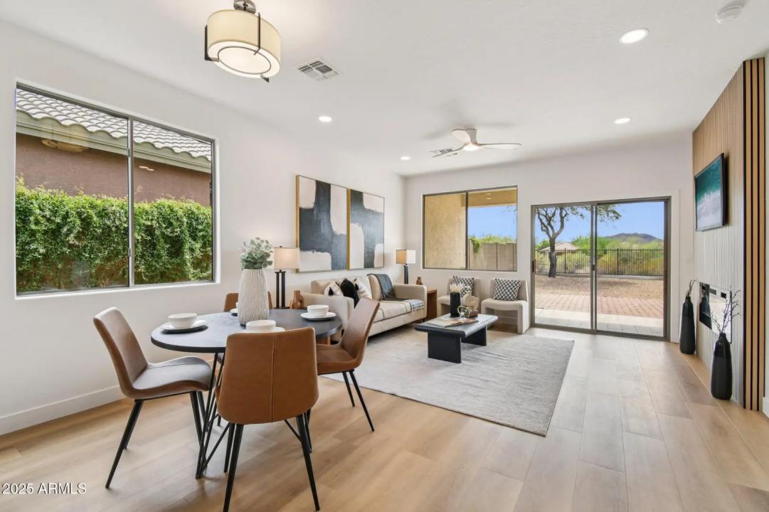 Real Estate Picture 8