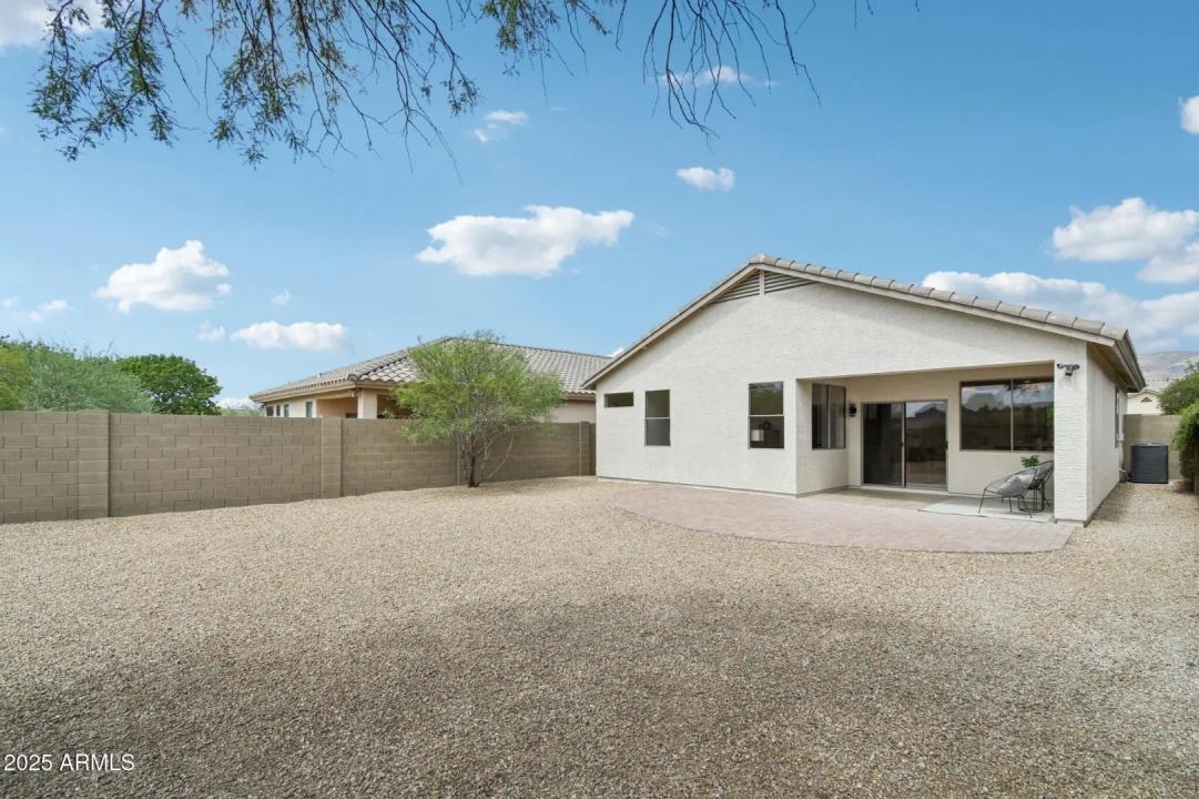 Real Estate Picture 25