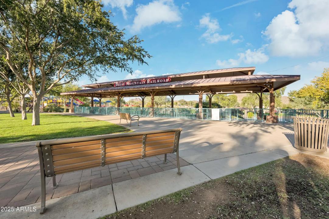 Real Estate Picture 47