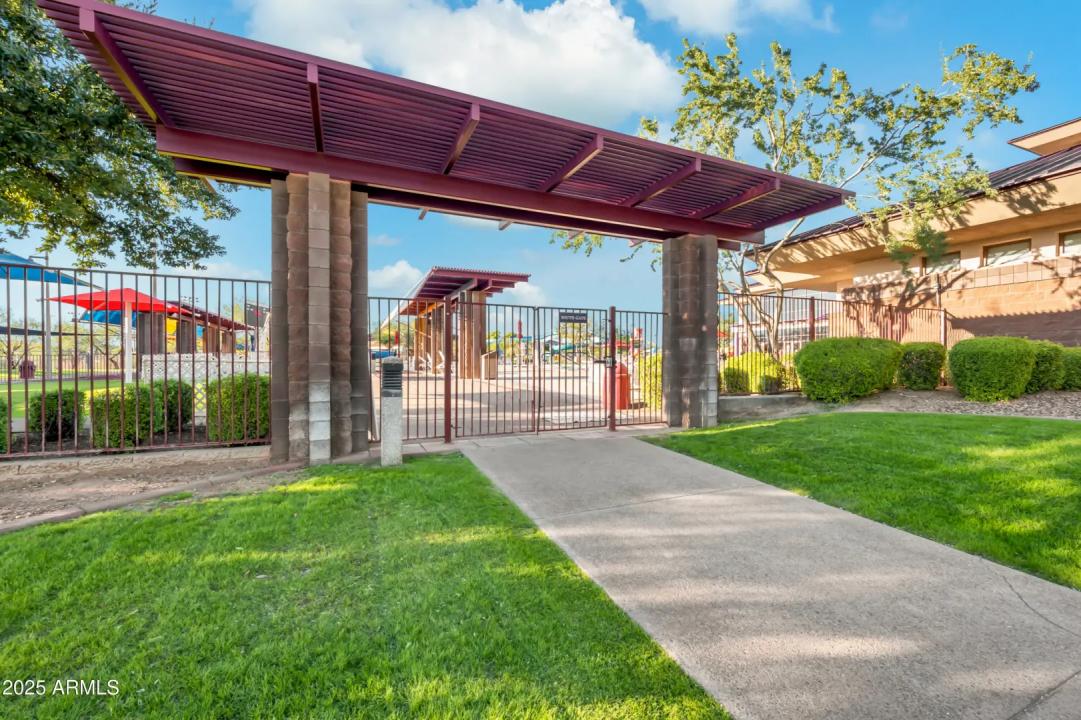 Real Estate Picture 46