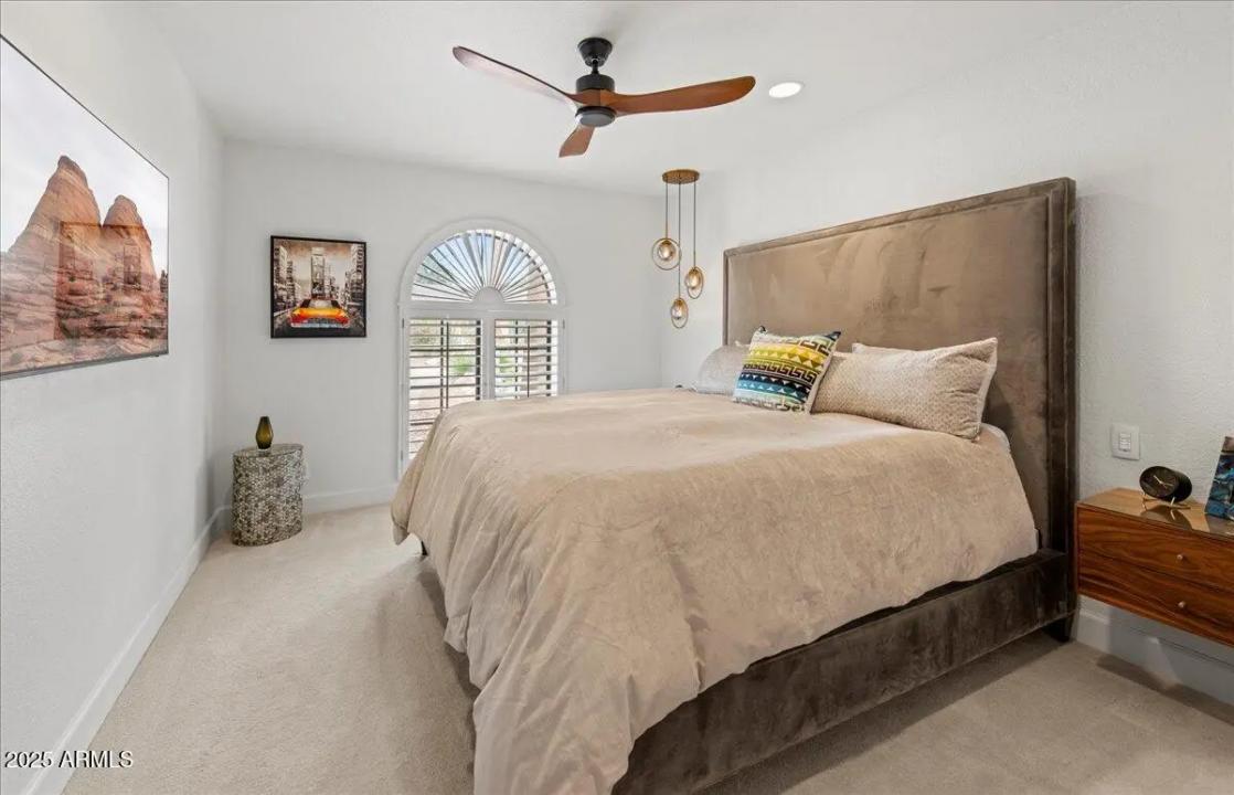 Real Estate Picture 29