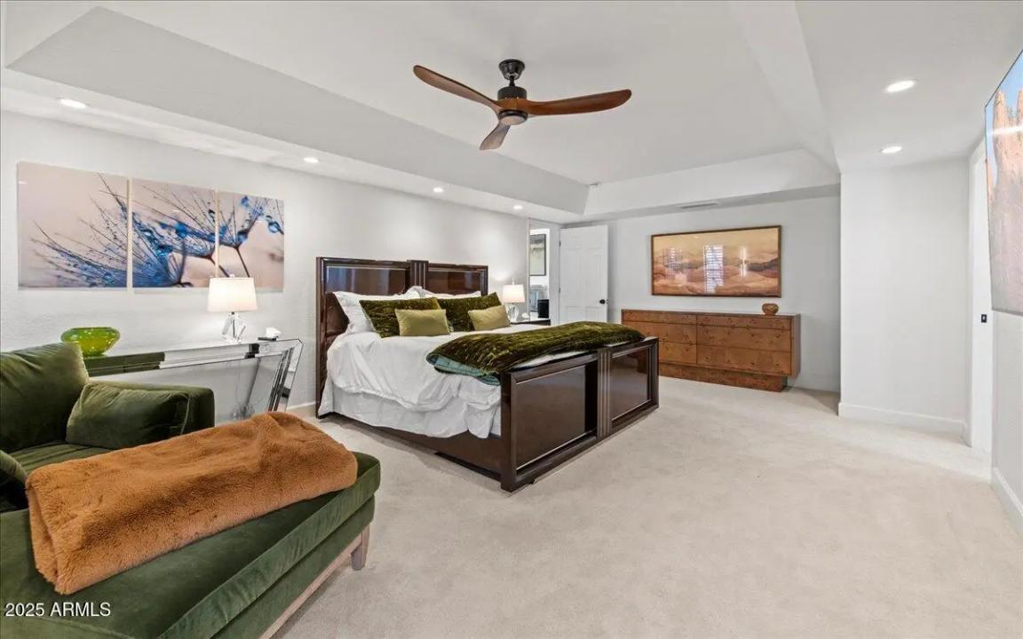 Real Estate Picture 20