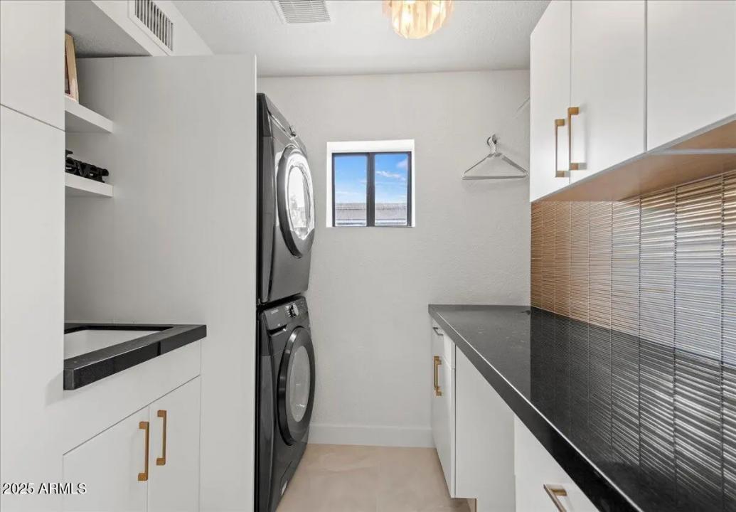 Real Estate Picture 19