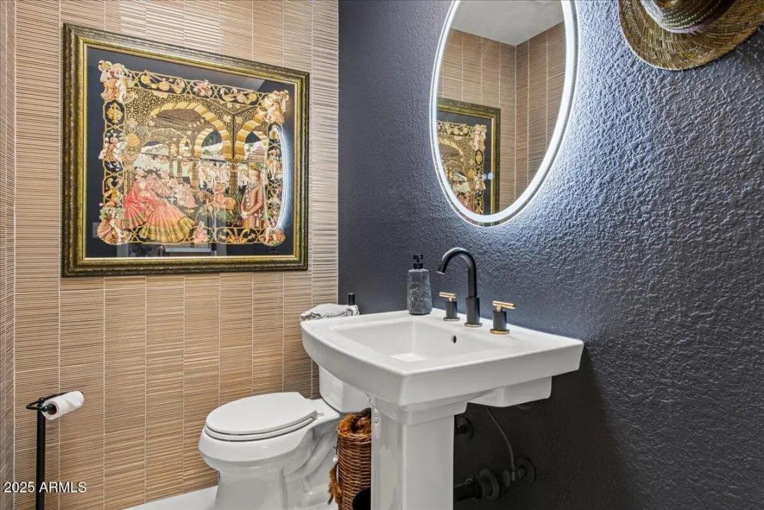 Real Estate Picture 18