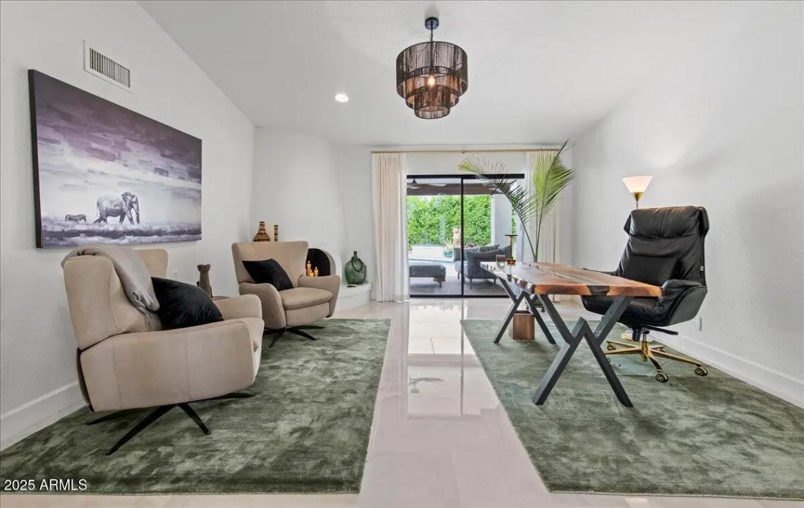 Real Estate Picture 10