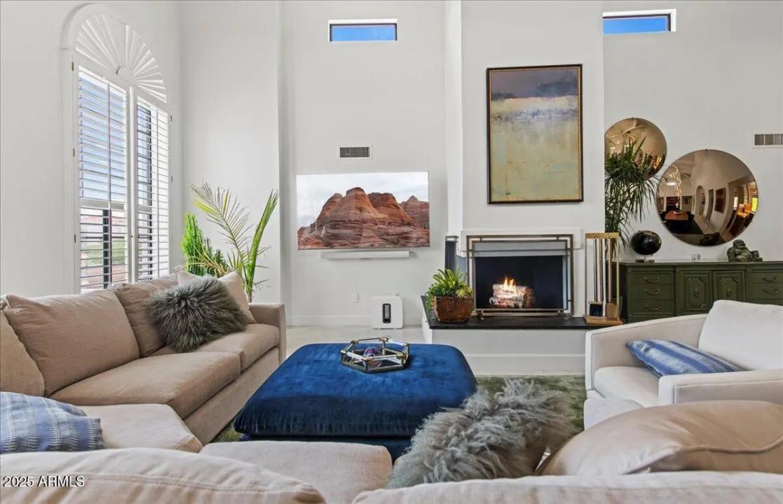 Real Estate Picture 5
