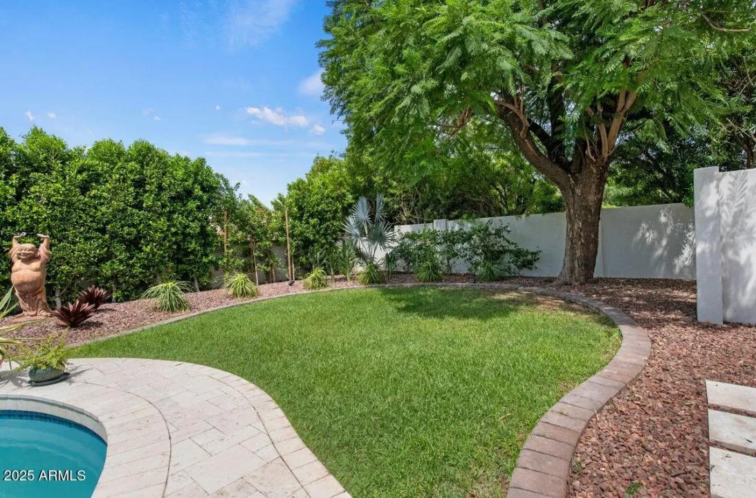 Real Estate Picture 41