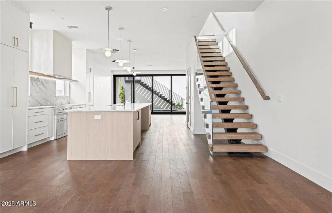 Real Estate Picture 2