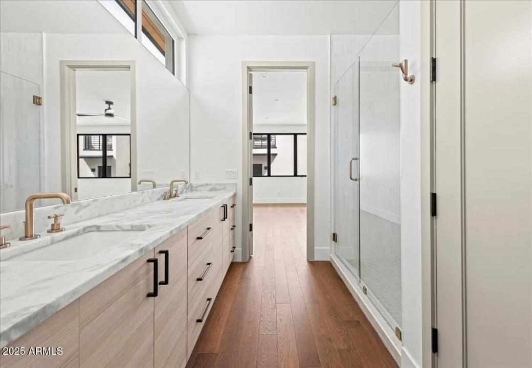 Real Estate Picture 17