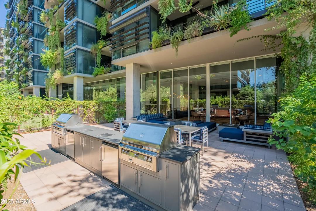 Real Estate Picture 28