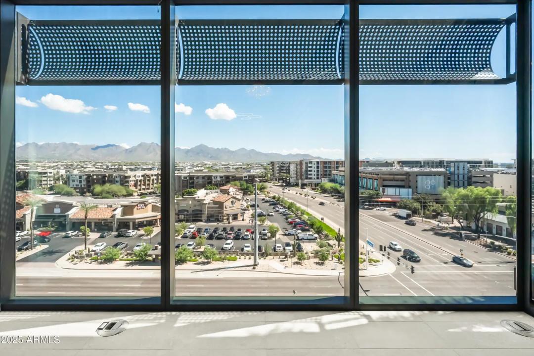 Real Estate Picture 4