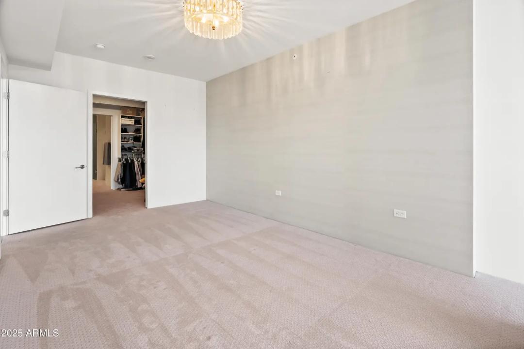 Real Estate Picture 15