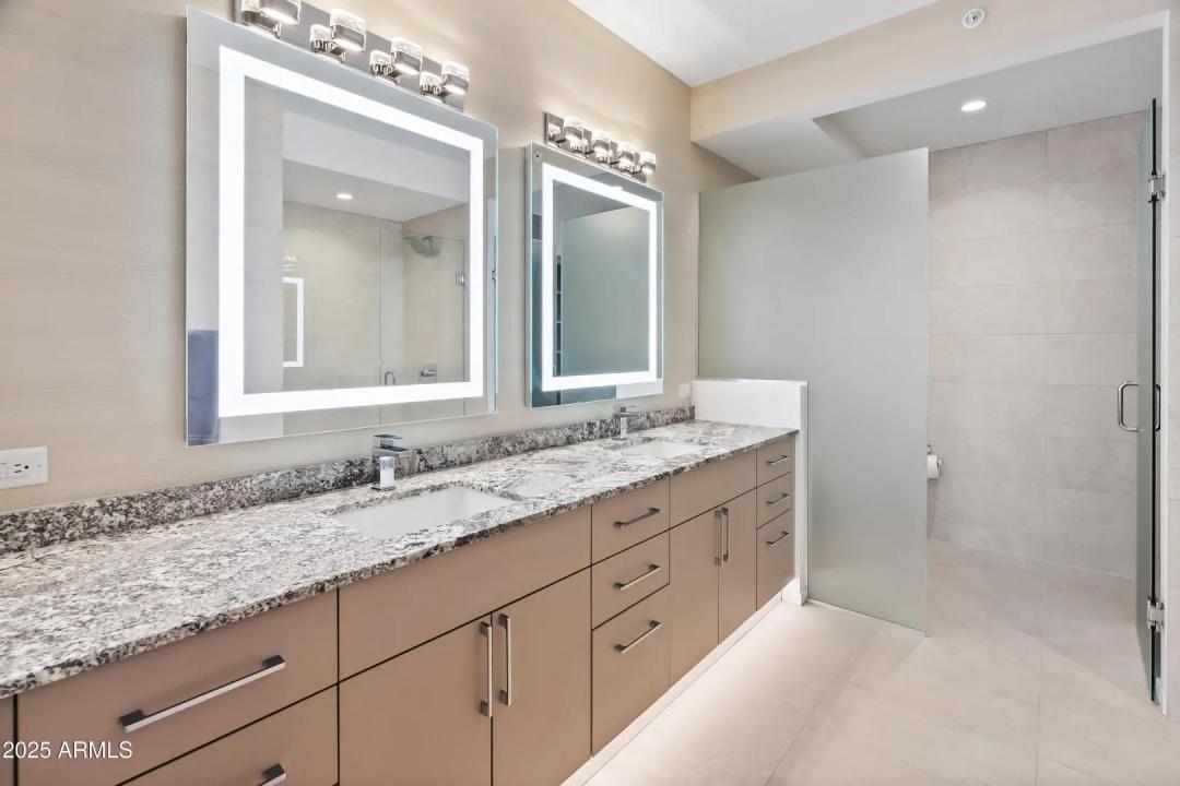 Real Estate Picture 17