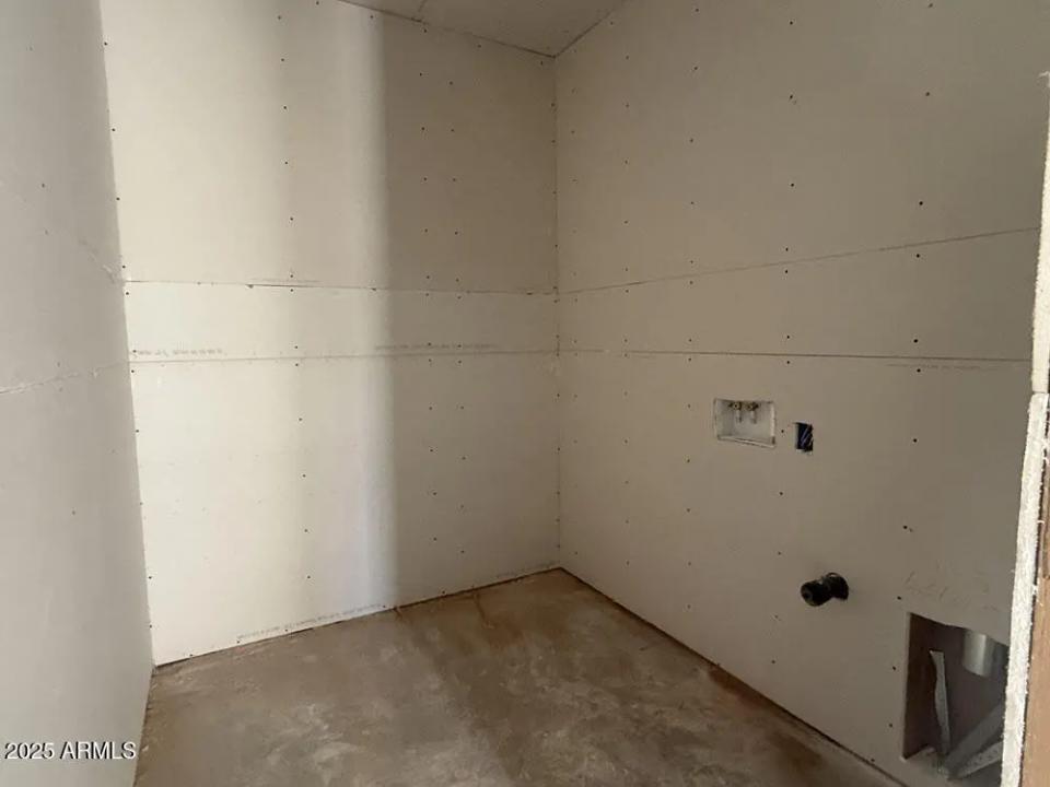 Real Estate Picture 10