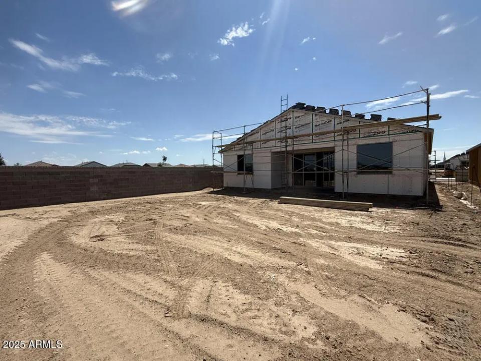 Real Estate Picture 21