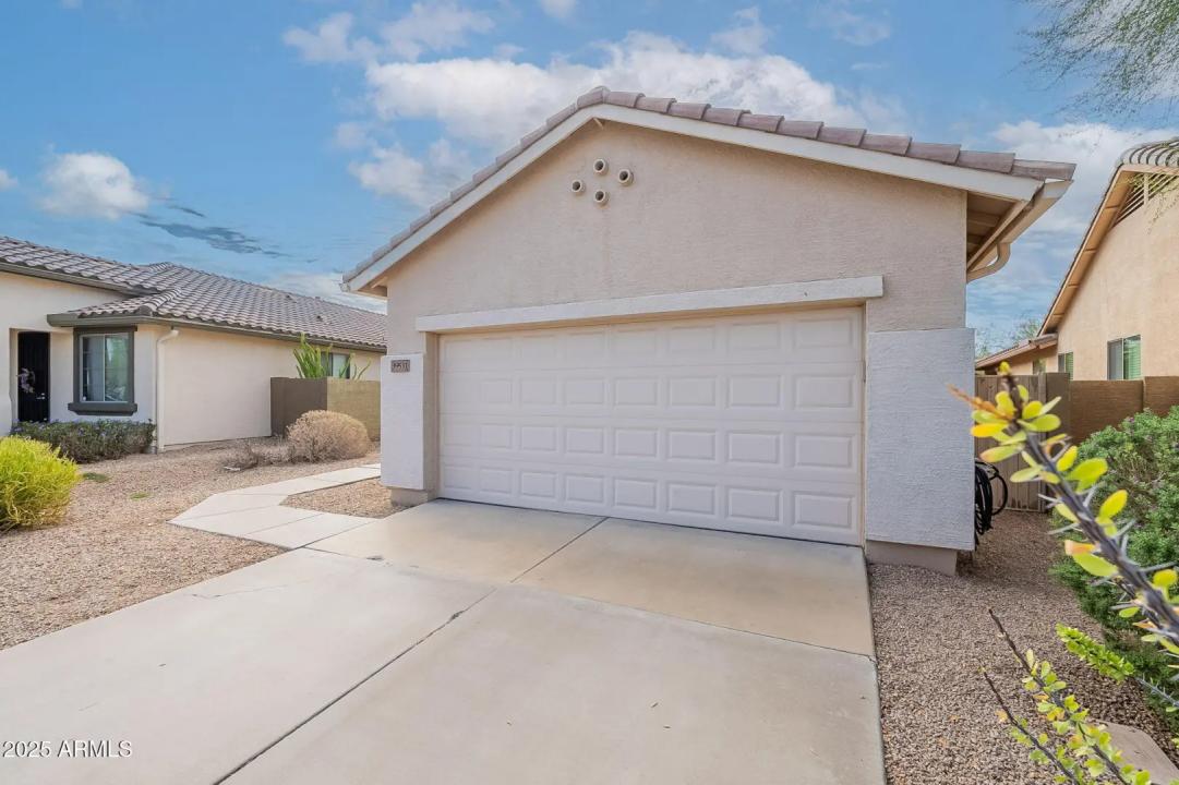 Real Estate Picture 3