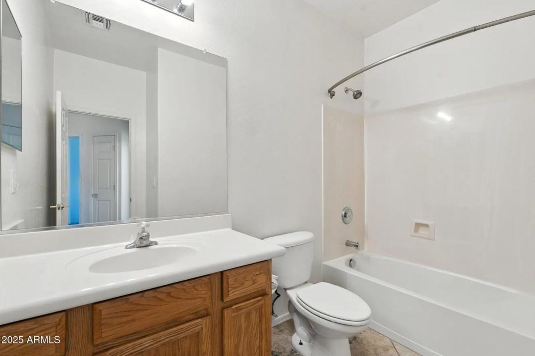 Real Estate Picture 27