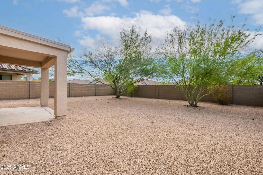 Real Estate Picture 33