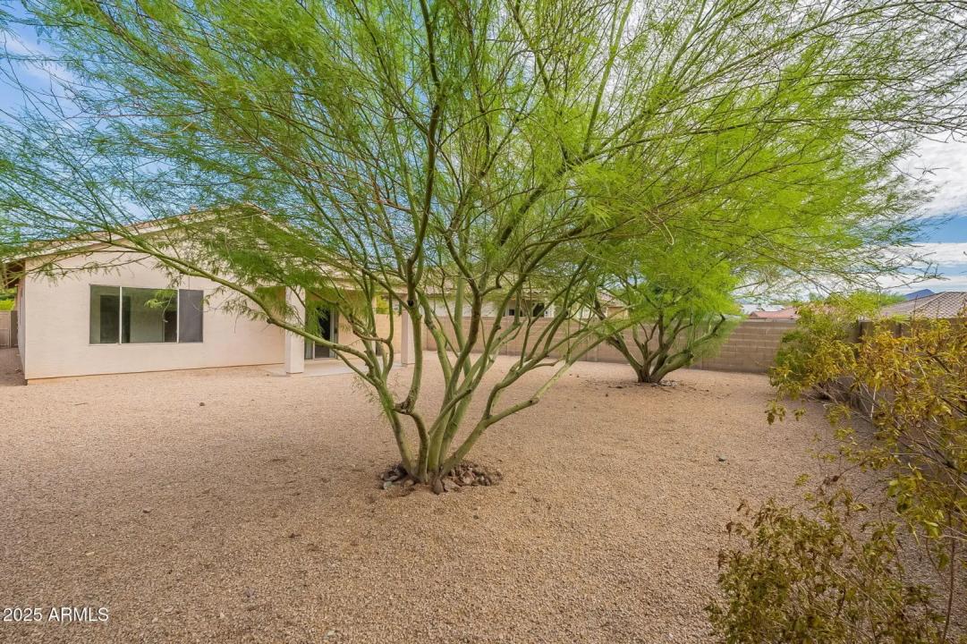 Real Estate Picture 35