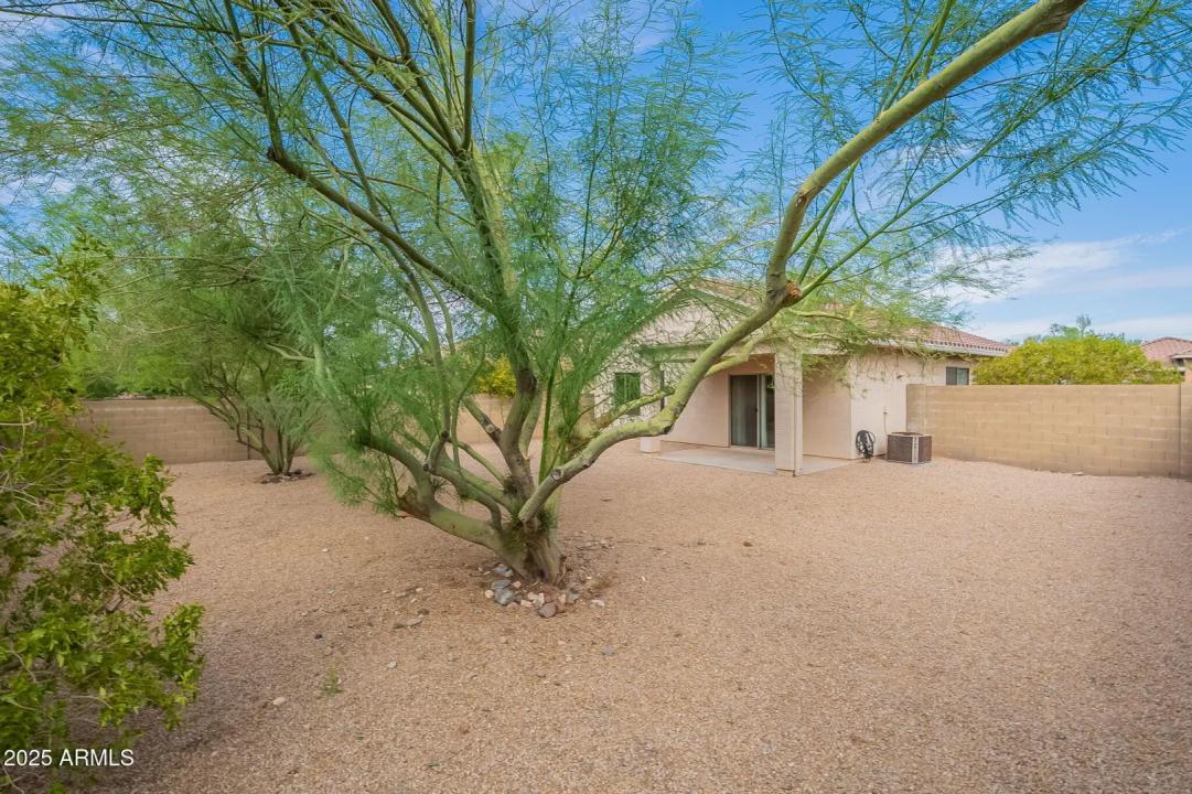 Real Estate Picture 37