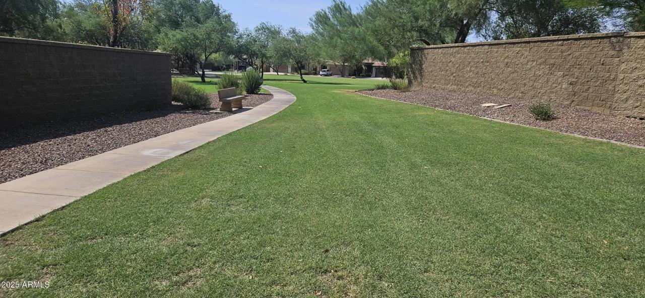 Real Estate Picture 40