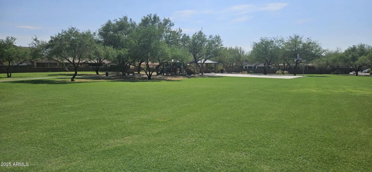 Real Estate Picture 42