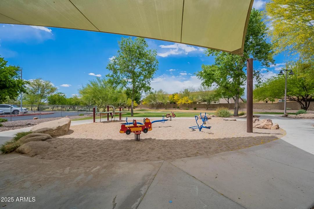 Real Estate Picture 54