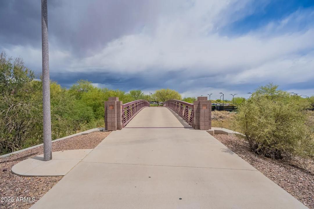 Real Estate Picture 60