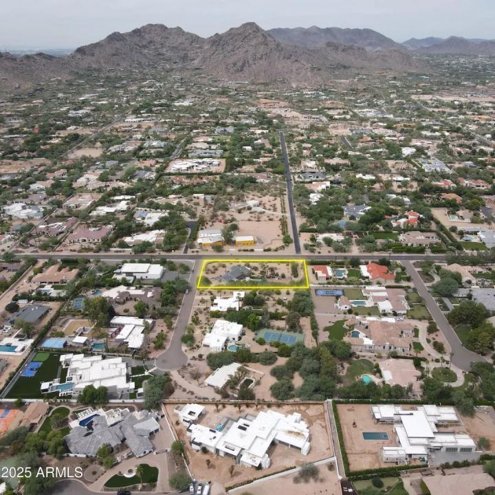 7631 N MOCKINGBIRD Lane Unit 1 Paradise Valley AZ 85253