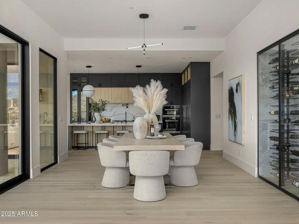 Real Estate Picture 9