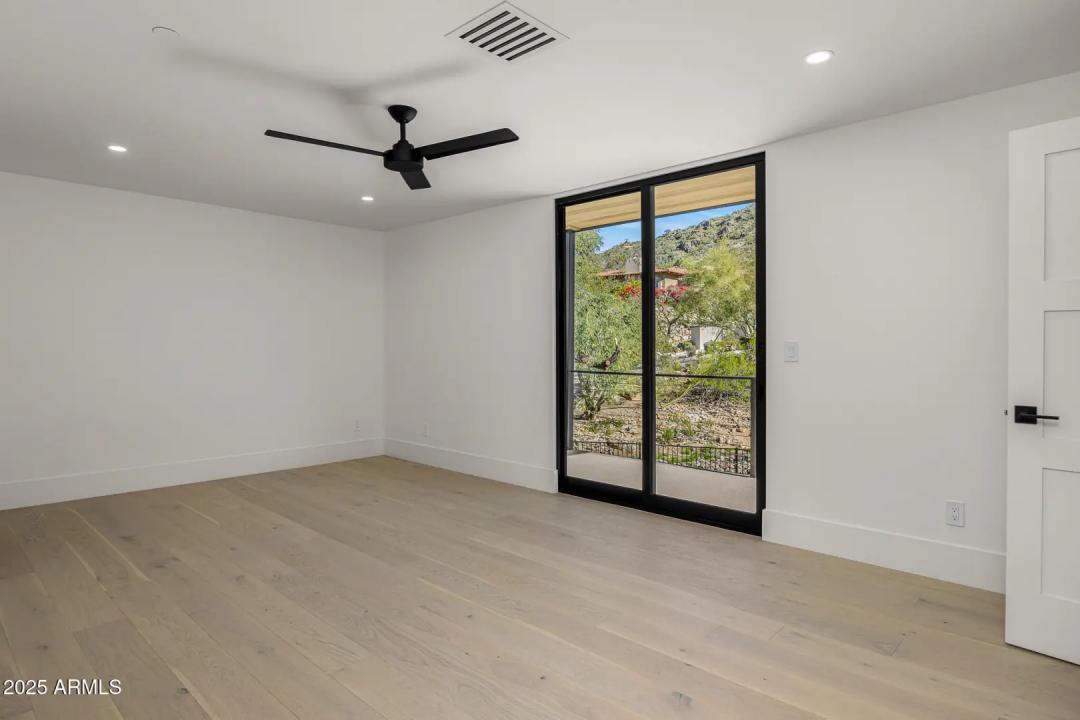 Real Estate Picture 29