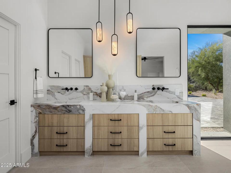 Real Estate Picture 20