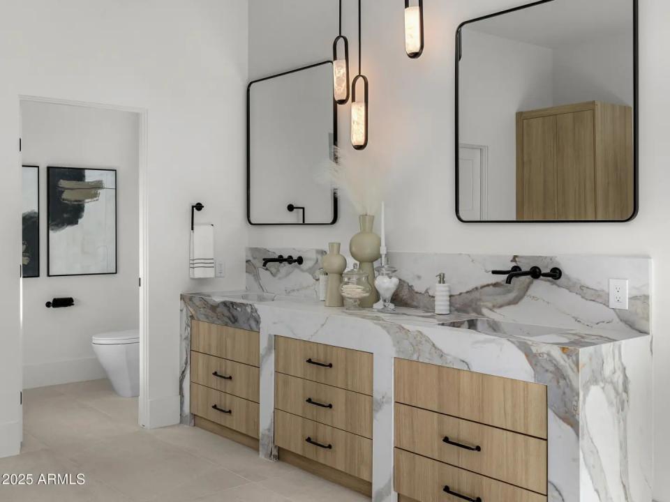 Real Estate Picture 19