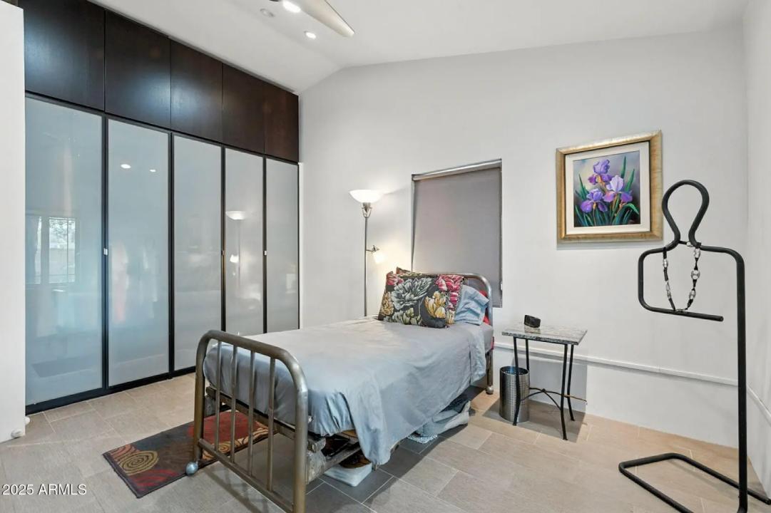 Real Estate Picture 26