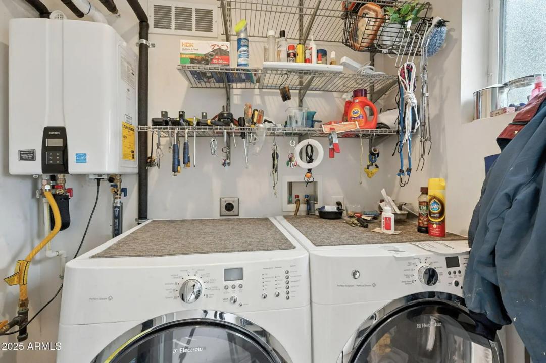 Real Estate Picture 20