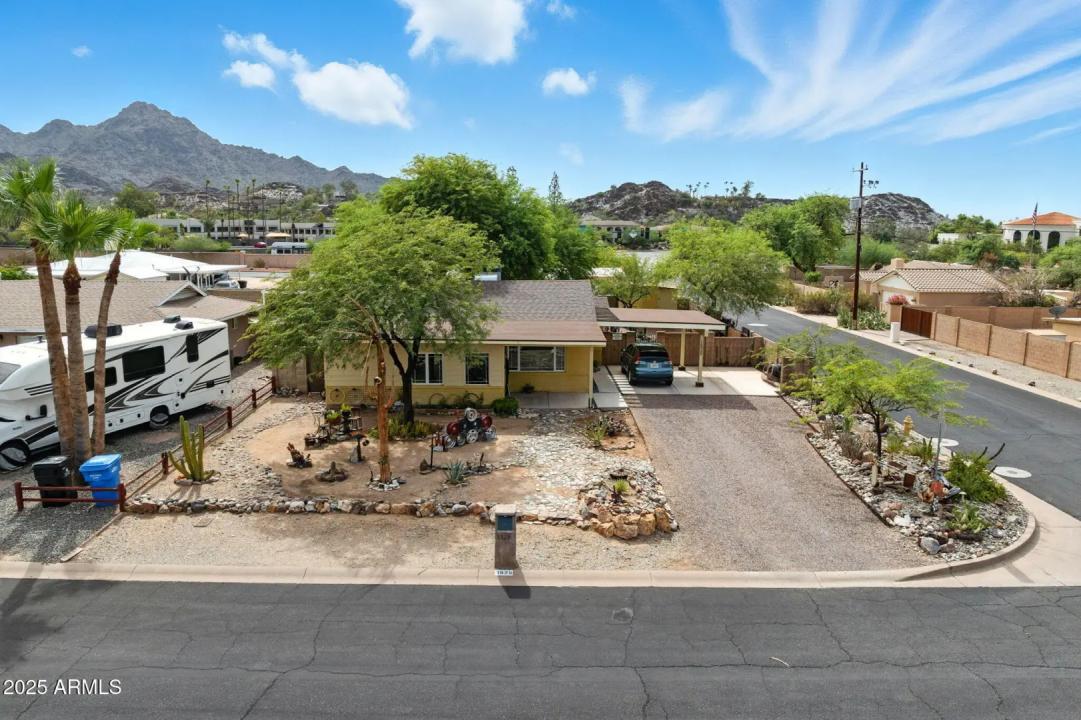Real Estate Picture 36