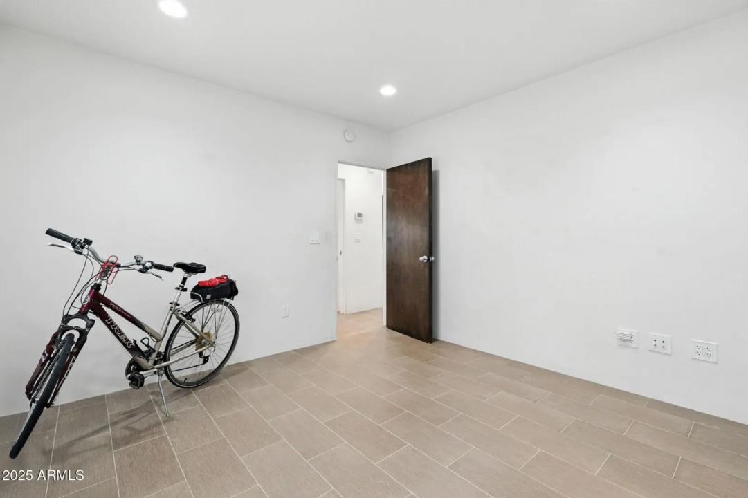 Real Estate Picture 27